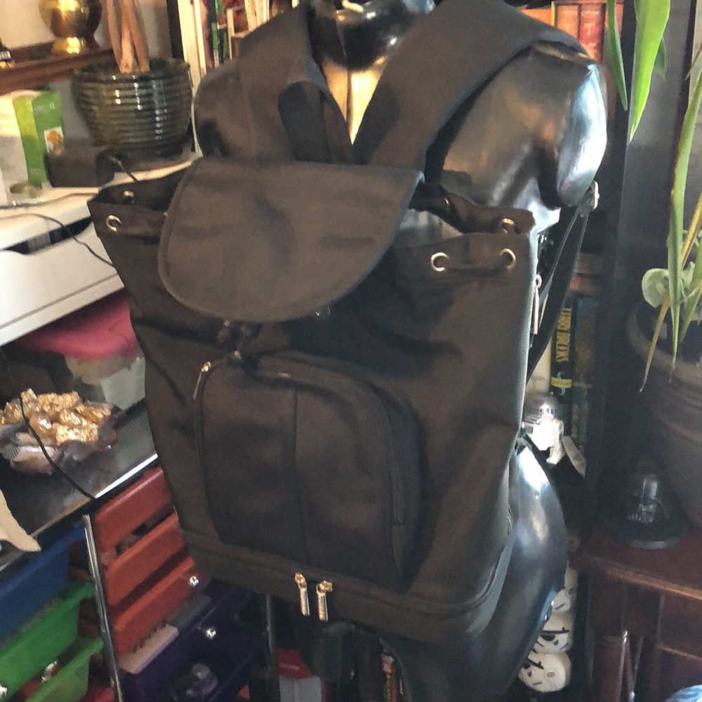 Avent Diaper bag backpack - NWOT